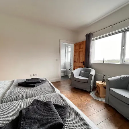 Errigal View And Crafts Bed & Breakfast *