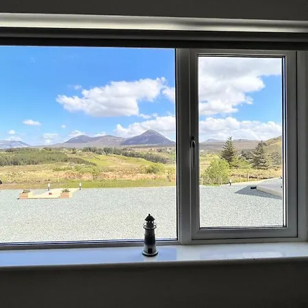 Errigal View And Crafts Bed & Breakfast 3*
