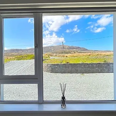 לינה וארוחת בוקר Errigal View And Crafts 3*